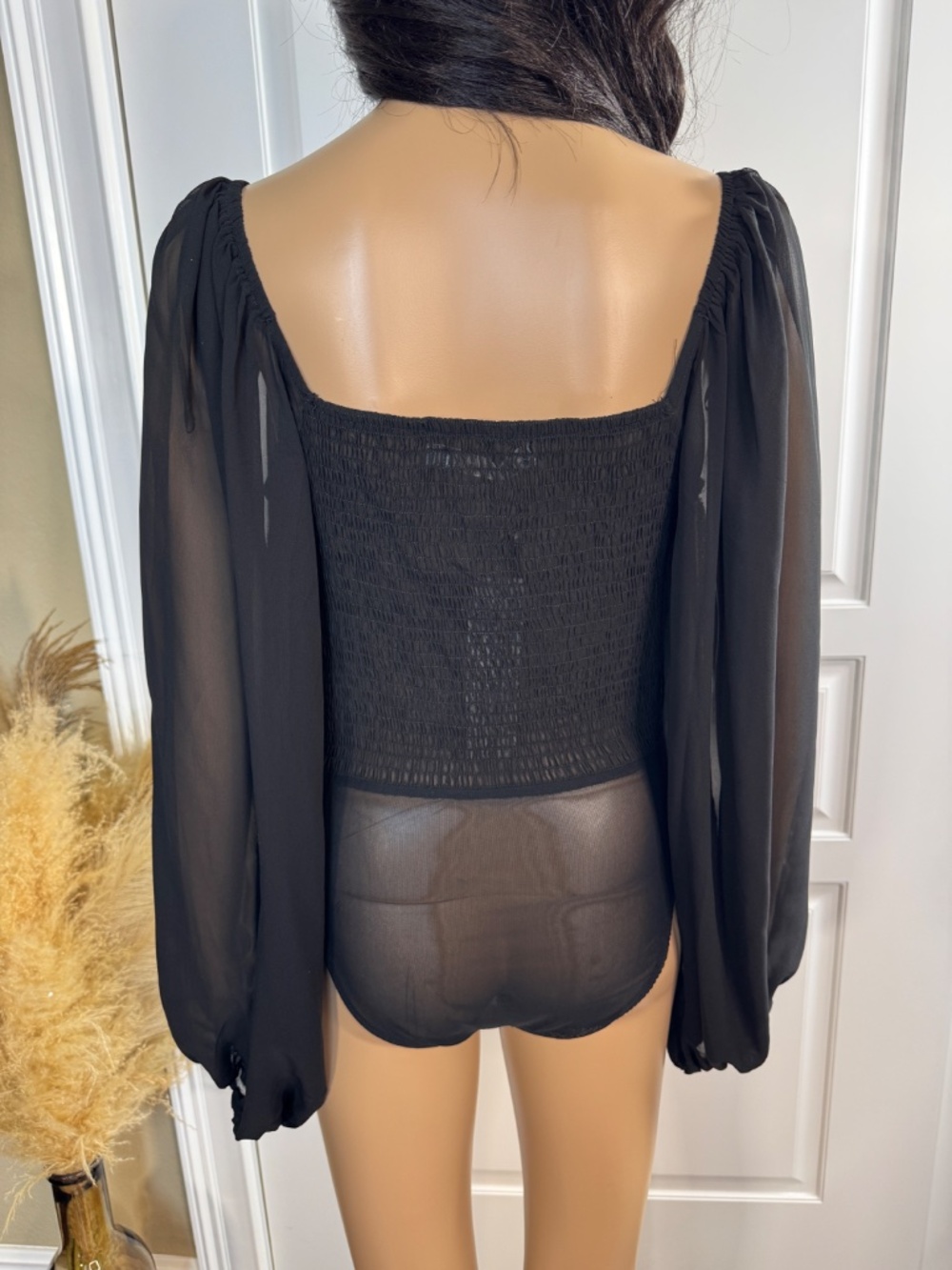 BLACK SHEER BALLOON SLEEVE BODYSUIT WITH SWEETHEART NECKLINE SIZE LARGE - Picture 7 of 15